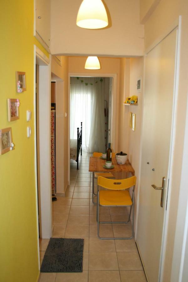 Cosy Apartment By The Sea Metamorfosi  Exterior foto